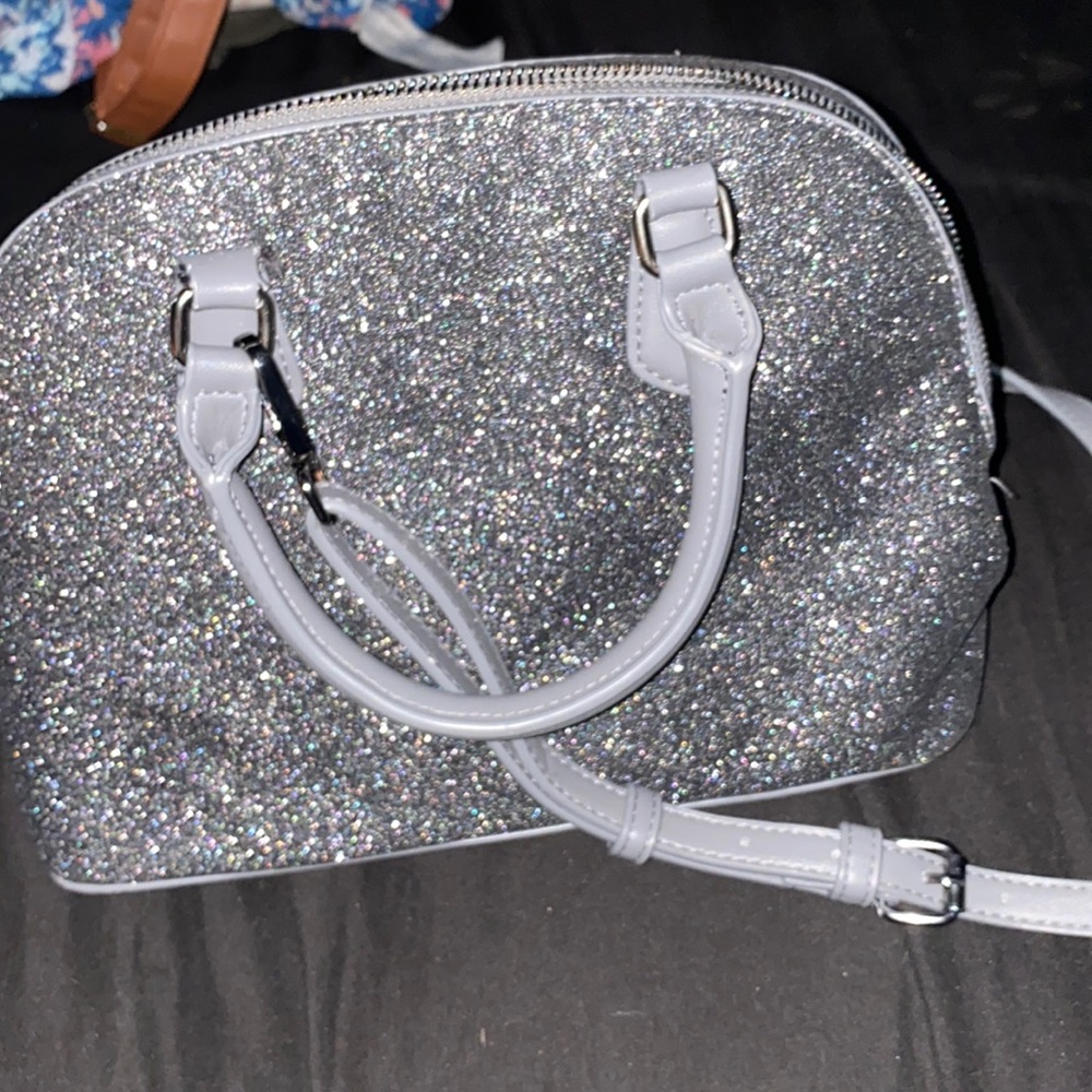 Purse - Picture 4 of 5